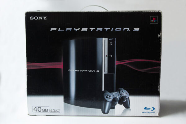 Playstation 3: Fat. 40 GB (i original emballage)