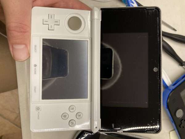 3DS: Ice White inkl. oplader #1 - Image 2