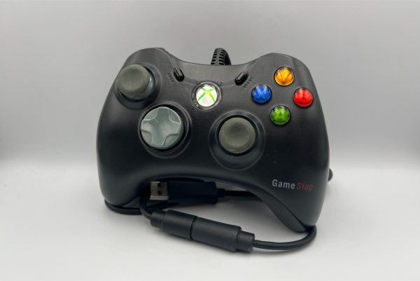 Xbox 360: Wired controller fra GameStop